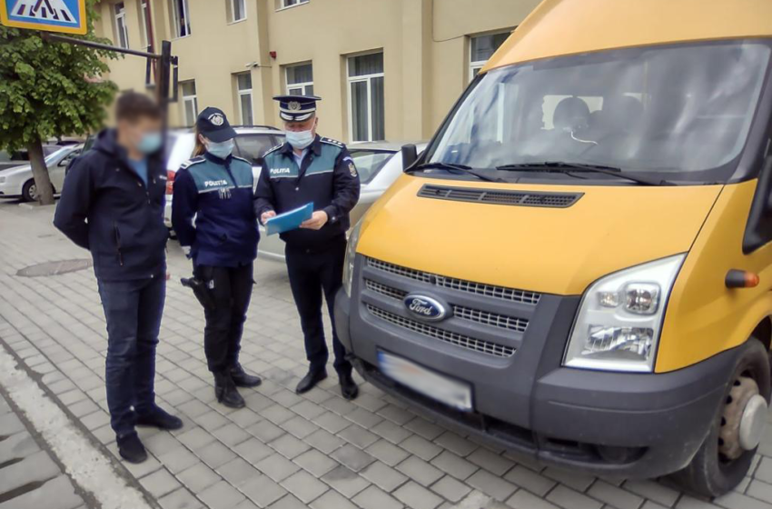  Siguranța elevilor, prioritatea polițiștilor. Peste o sută de microbuze școlare au fost verificate