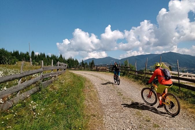  S-a inaugurat primul traseu de bike numai bun de colindat, în Poarta Transilvaniei! Află mai multe detalii