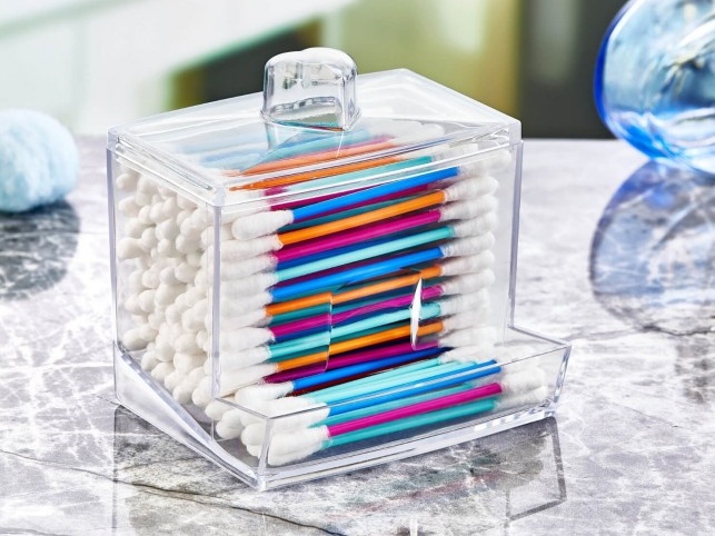  Directivă CE: Din 3 iulie dispar de pe rafturi bețișoarele de urechi, paiele, caserolele și tacâmurile din plastic