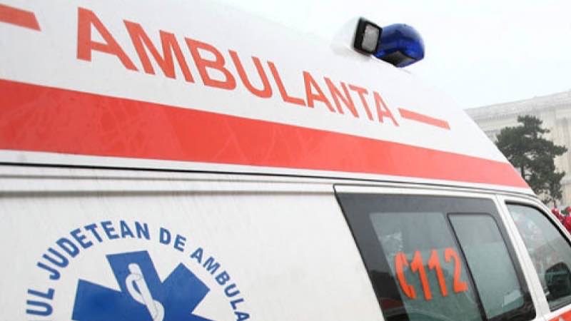  O șoferiță a accidentat un copil care se deplasa pe partea carosabilă. Băiatul a ajuns la spital