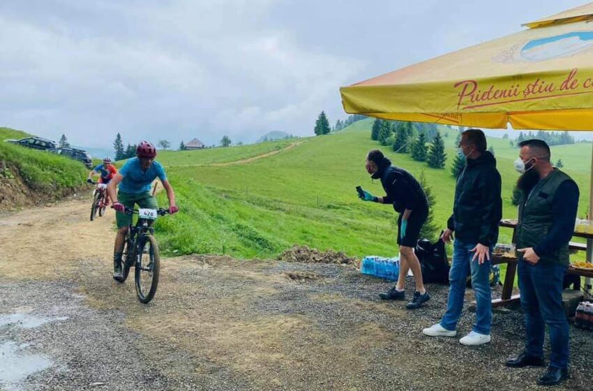  Prefectul Stelian Dolha alături de cei de la Tășuleasa Social în cadrul primei ediții a Maratonului Via Transilvanica