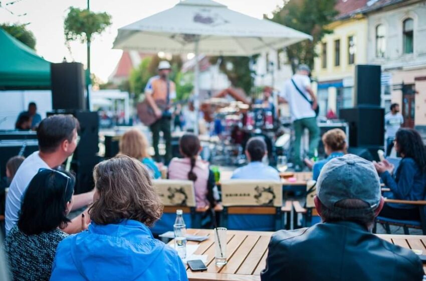  Relaxări de la 1 iulie: Programul teraselor și cluburilor s-a prelungit până la 02:00 noaptea