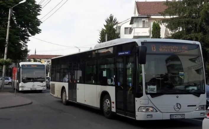  De mâine, primăria Bistrița asigură, prin Direcția de Servicii Publice, reîncărcarea automată a cardurilor de transport pentru persoanele care au gratuitate