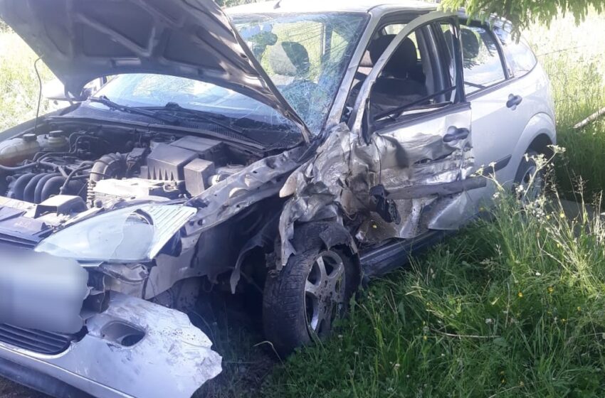 Piatra-Fântânele: Patru persoane au fost rănite în urma unui accident. Unul dintre șoferi era băut (FOTO)