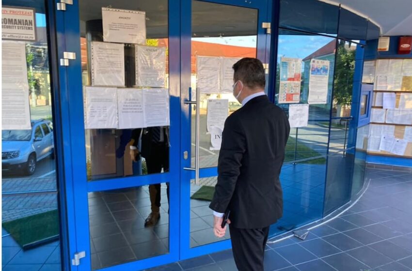  Primarul Ioan Turc : La ora 07.00, la Taxe și Impozite ușa era închisă, deși angajații erau prezenți la serviciu