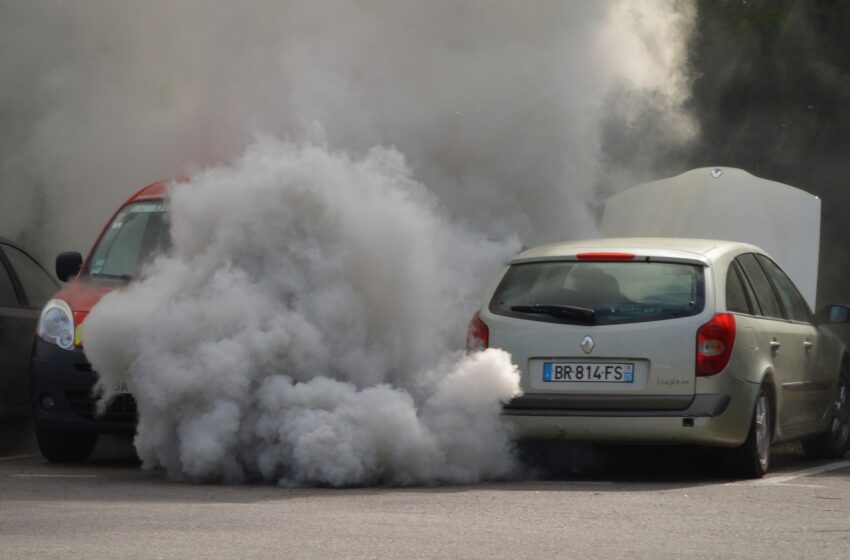  Inmatricularea masinilor mai vechi de 15 ani ar trebui interzisa in Romania. Ministrul Mediului pregateste taxe si restrictii locale
