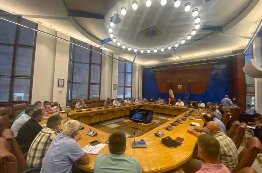  La inițiativa deputatului Bogdan Ivan a avut loc o întâlnire cu primarii , pentru accesarea de fonduri europene