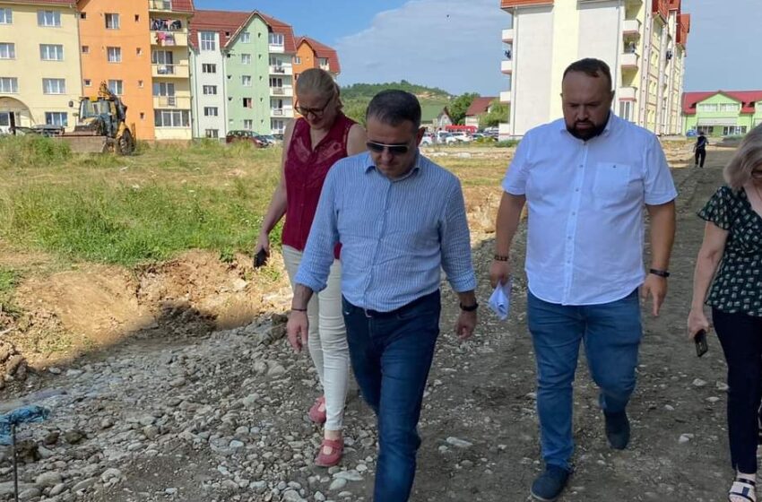  Primarul Ioan Turc, în control pe mai multe șantiere aflate în plină desfășurare (FOTO)