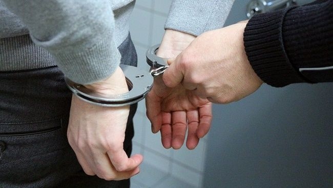  INCREDIBIL: Bărbat aflat în carantină, împlicat într-un accident cu autoturismul neînmatriculat, băut la volan și fără permis!