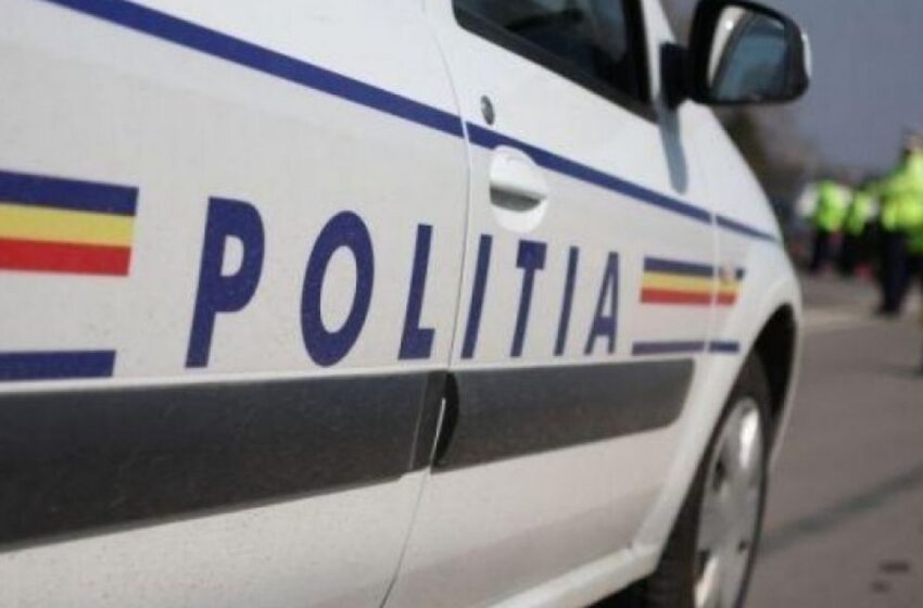 Năsăud: Un șofer beat care încerca să parcheze, a lovit un alt autoturism