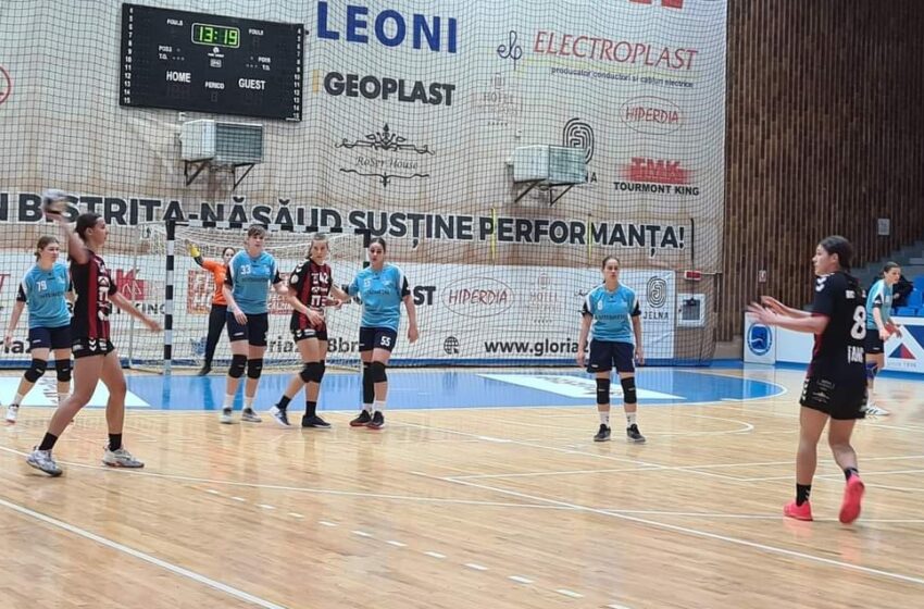 (FOTO) VICTORIE! Handbalistele CS Gloria Bistrița-Năsăud au învins pe CNOPJ Baia Mare