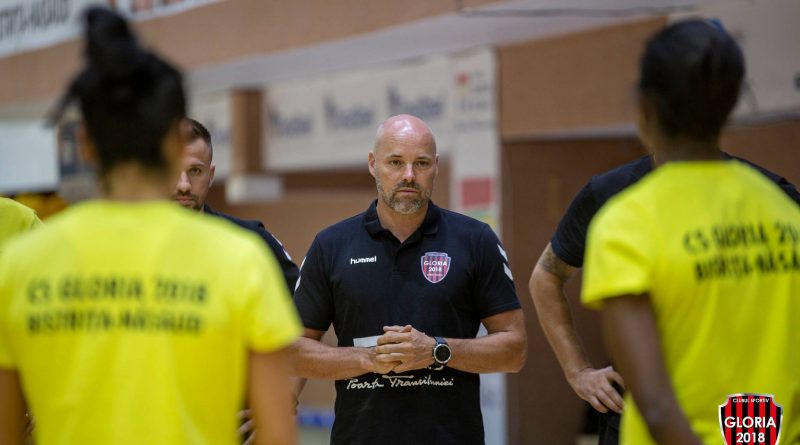  La multi ani ,  Kim Rasmussen  ! Antrenorul echipei de handbal CS Gloria 2018 Bistrița Năsăud
