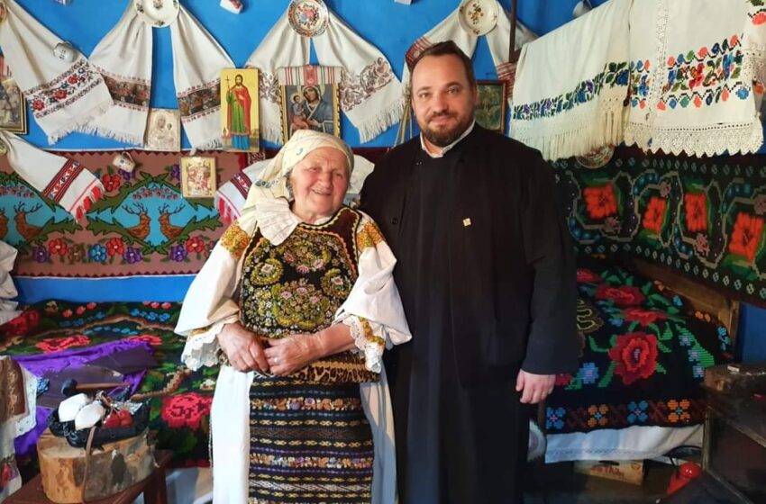  Floarea Cosmi din Runcu Salvei, înzestrată cu „chip de sfântă și mâini de aur”! A rămas ultima opincăreasă din județul Bistrița-Năsăud