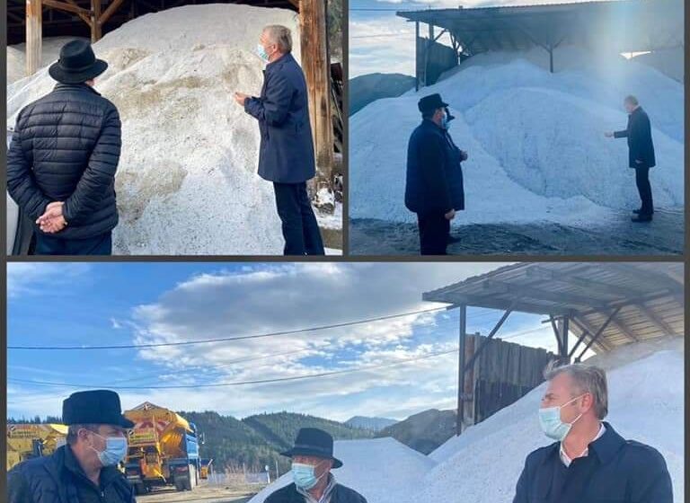  Pregătiți de prima ninsoare? Au început verificările stocurilor materialelor antiderapante