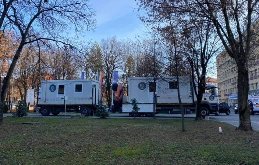  Patru containere modulare, predate Spitalului Județean de Urgență Bistrița. Cu ce scop vor fi folosite