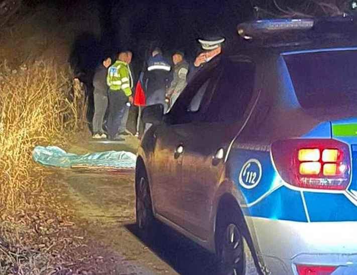  O lume nebună  ! Un tânăr  de 20 de ani din Zagra  suspectat  că si-a omorât tatăl  cu un par !
