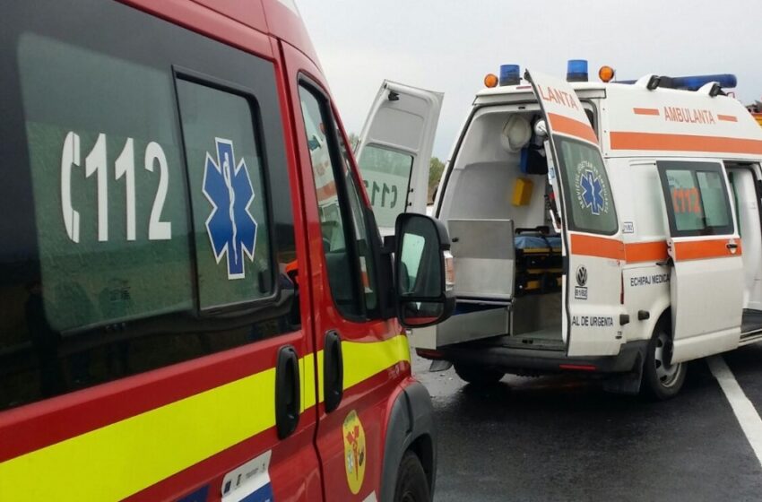  (FOTO/VIDEO) Accident grav între un autocar și o cisternă cu motorină, în județul Bistrița-Năsăud