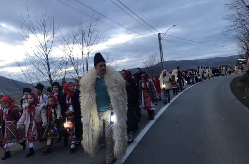  Cu și pentru suflet. Colind caritabil în localitățile Căianu Mic și Căianu Mare, duminică, 18 decembrie