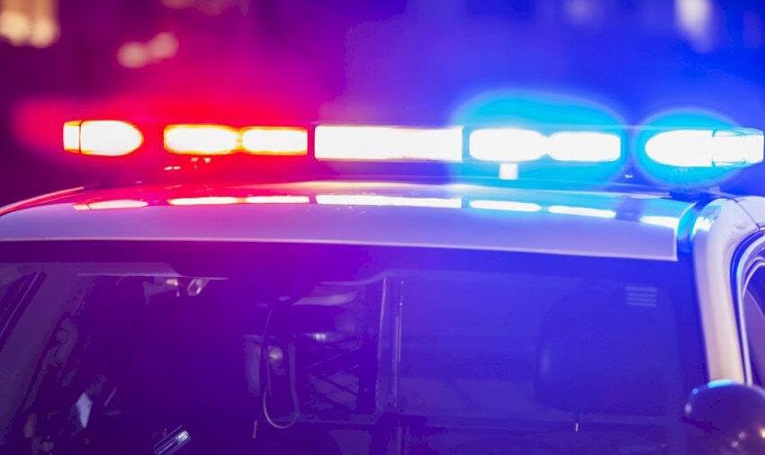 ” A rupt mașina Politiei în două  ! ”  O șoferiță a intrat cu mașina într-o autospeciala de Poliție, în orașul Năsăud