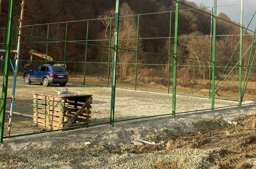  (FOTO) Vlăduț  Purja, primarul comunei Târlişua va amenaja un teren sintetic  de fotbal