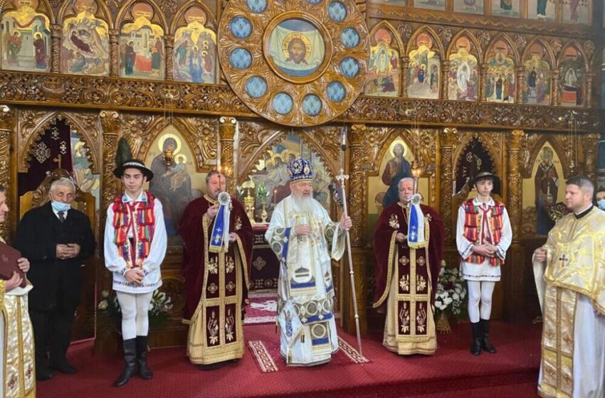 Binecuvântare arhierească pentru bistrițeni, în a doua zi de Crăciun, la Biserica de la Coroana