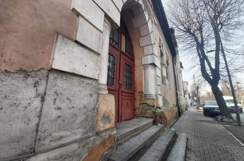  Primăria Bistrița a preluat vechiul cinematograf ,,23 August” pentru restaurare! Acesta va putea găzdui, din nou, diverse evenimente culturale