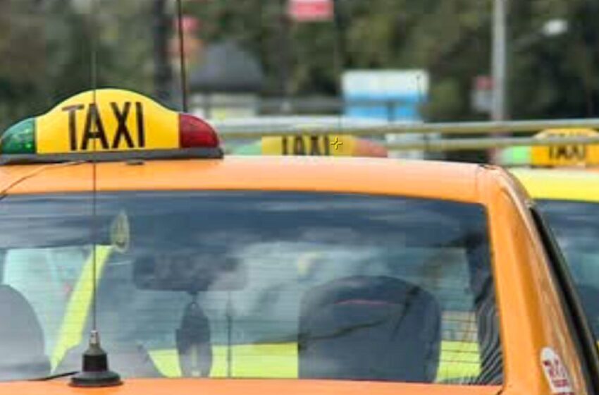  O șoferița de taxi din Bistrița, jefuită de un client în timpul unei curse