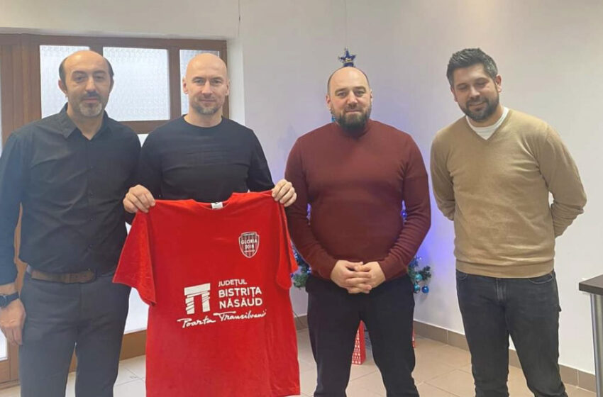  Sergiu Costin a devenit director sportiv la secția de fotbal a Gloriei
