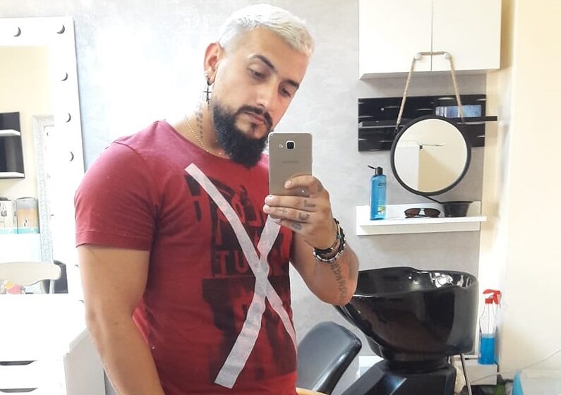  Un hair-stylist  cunoscut din Bistrița, a murit subit, la doar 30 de ani