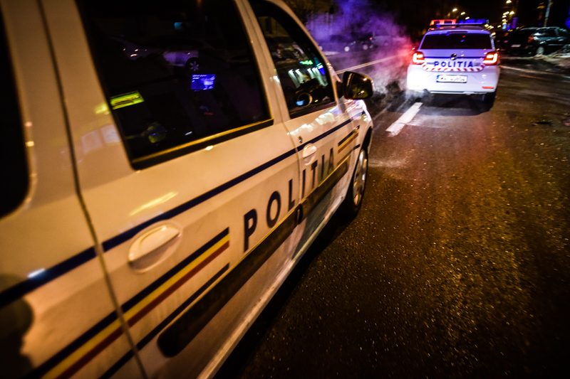  Urmărire ca-n filme  pe DN17: Un motociclist fără permis a intrat într-o mașină, apoi a fugit de Poliție