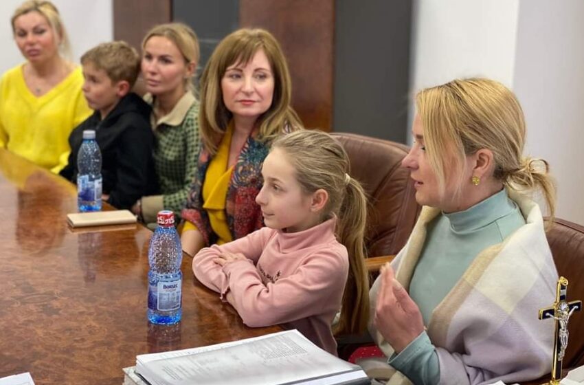  Servicii educaţionale şi recreative puse la dispoziția copiilor refugiaţilor ucraineni de către Primăria Bistrița, ISJ BN și Palatul Copiilor