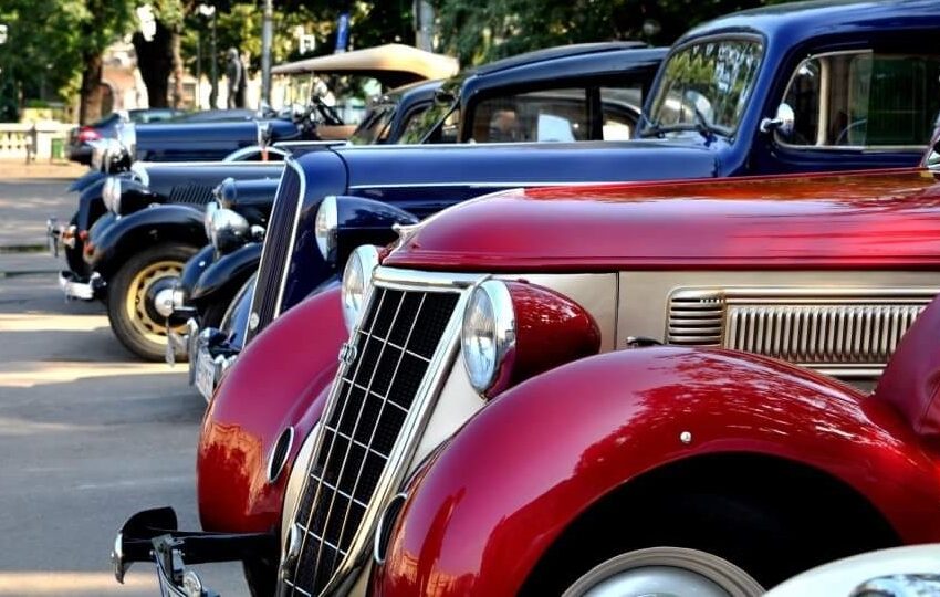  Înapoi în timp: RETRO parada mașinilor de epocă, în acest weekend, la Bistrița