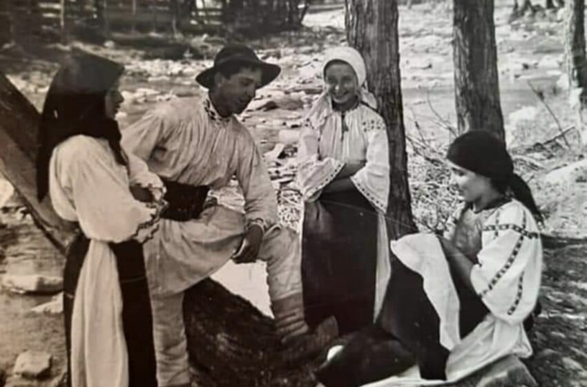  8 mai: Ziua Națională a Portului Popular Românesc. O moștenire de stiluri, simboluri și folclor