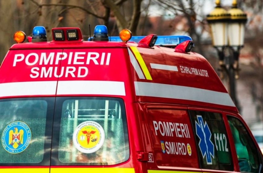  Tragedie. Un bărbat a murit după ce a fost prins sub o mașină în Cireșoaia