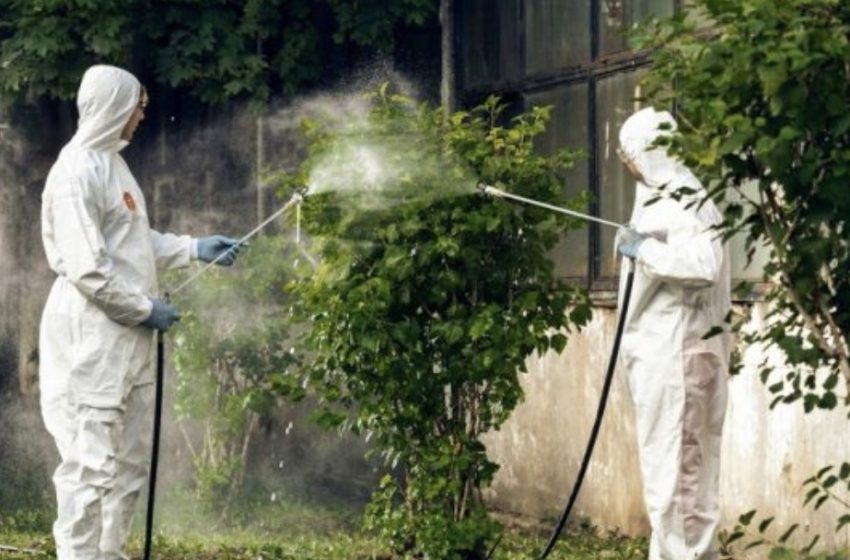  Prundu Bârgăului: Acțiune de dezinsecție împotriva căpușelor, în spațiile verzi de pe domeniul public din comună