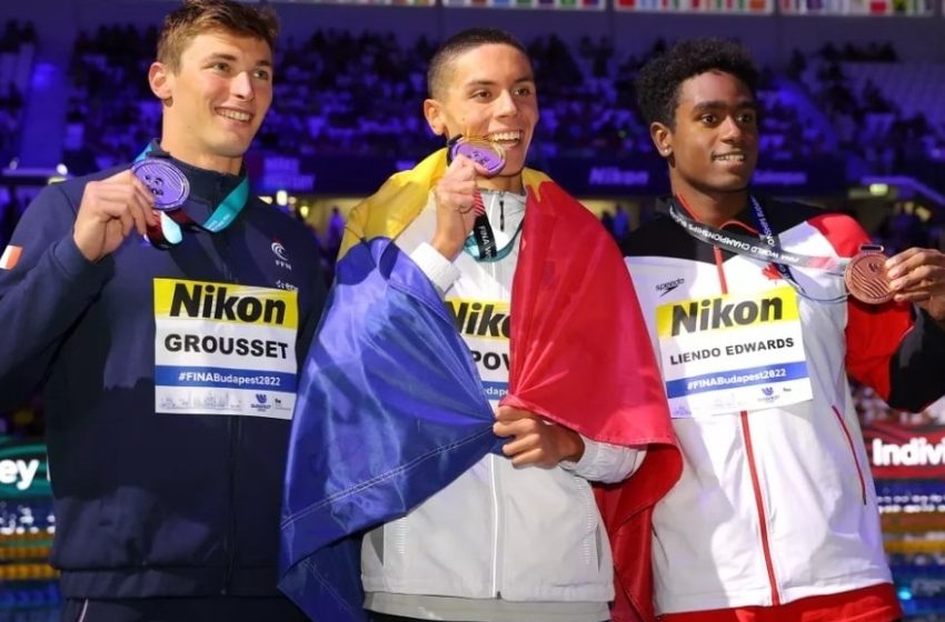  DUBLĂ ISTORICĂ! Incredibilul David Popovici câștigă al doilea AUR mondial! Primul înotător campion la 100m și 200m după 49 de ani
