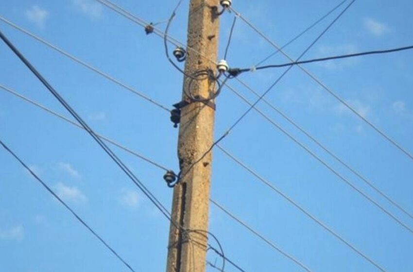  Mai multe persoane din Pinticu, prinse că s-au racordat ilegal la rețeaua electrică
