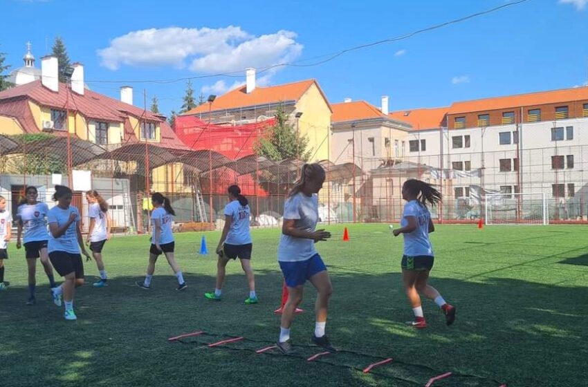  Fetița dumnevoastră își dorește să facă performanță în fotbal la Gloria 2018? Este așteptată la selecție
