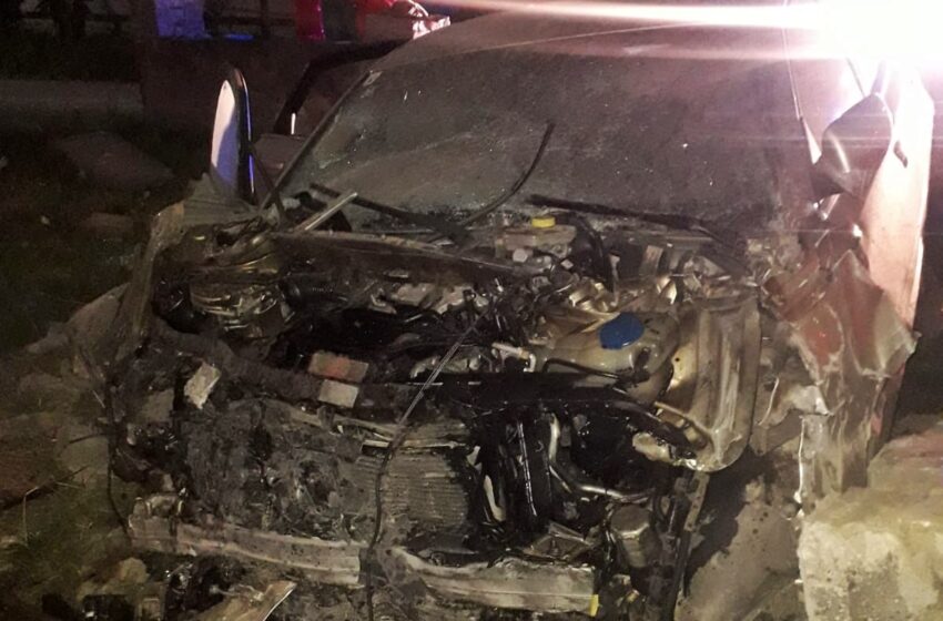  (FOTO) Un șofer băut a produs un accident în Breaza. Trei persoane au ajuns în spital