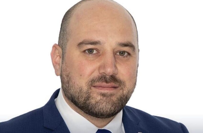  Ionuț Simionca (PMP): ,,Pentru a mai strânge câțiva leuți la buget, Guvernul taxează și ultima gură de oxigen a celor din HoReCa”