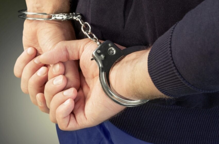  PERCHEZIȚII: Un bărbat din Unirea acuzat că a obligat mai multe minore să întrețină relații sexuale eu el, le-ar fi drogat și filmat a ajuns după gratii