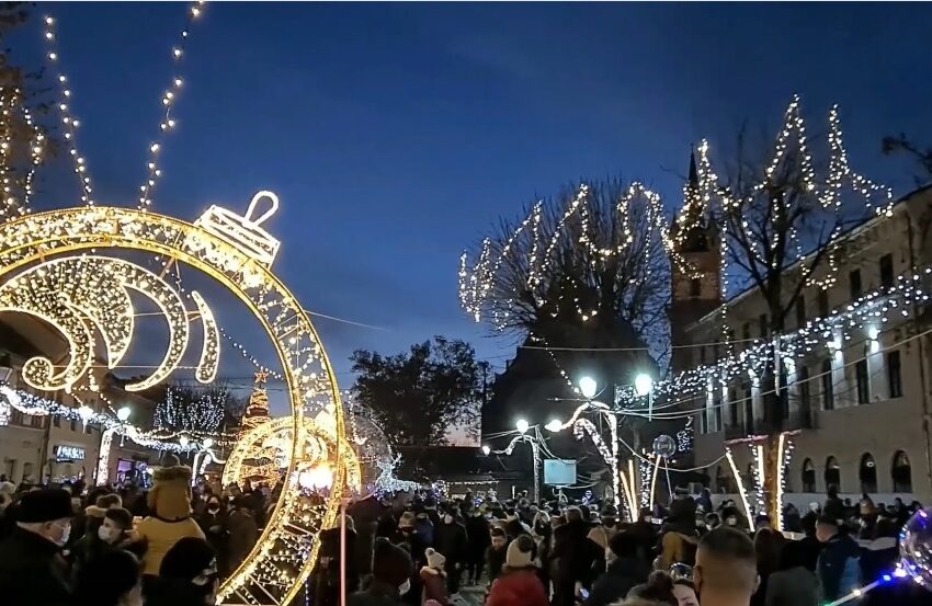  Când se aprind luminițele de Crăciun în Bistrita?