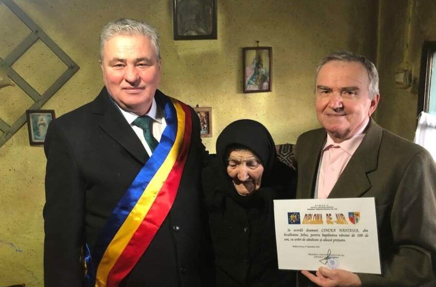  Un centenar de viață. Cea mai vârstnică locuitoare a comunei Budacu de Jos a împlinit 100 de ani