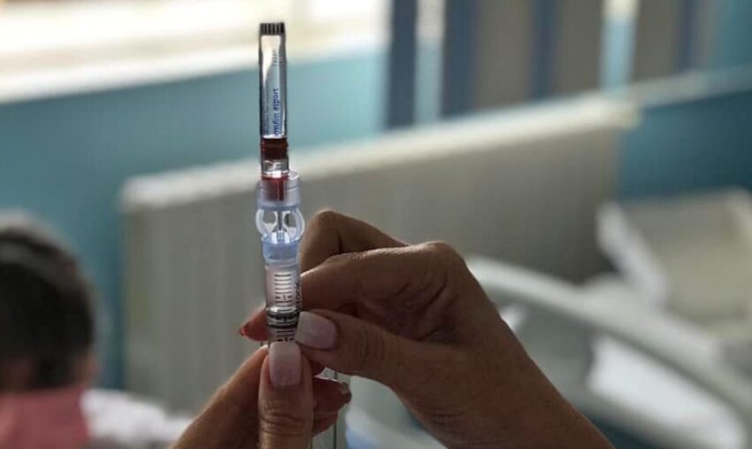 Prima pompă de insulină montată unei paciente, în cadrul Spitalului Județean de Urgență Bistrița