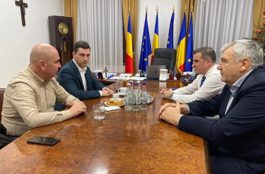  Ilie Bolojan și Ionel Bogdan, în vizită la Primăria Bistrița