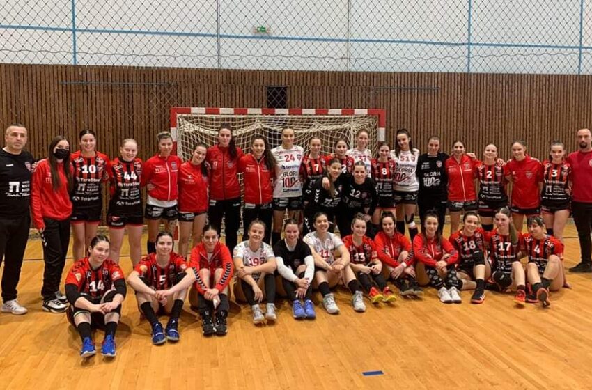  HANDBAL.Victorie importantă la Baia Mare pentru junioarele 2 ale Gloriei