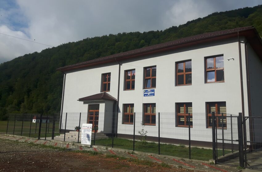  Elevii, însoțiți de profesori de la Școala Gimnazială Rebra se pregătesc intens pentru ,,Ziua porților deschise la LTGM”, ultima activitate din proiectul județean cu titlul ,,Meseria mea-un job al viitorului”