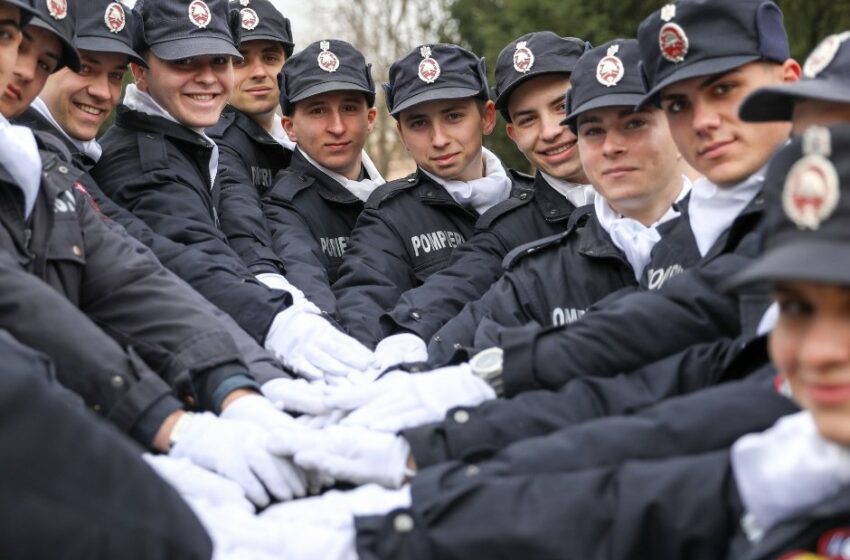  Vrei să devii pompier? Vezi câte locuri sunt şi condiţiile de admitere în instituţiile de învăţământ