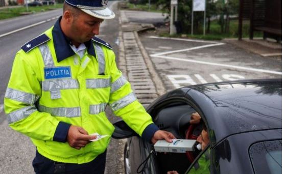  Dosar penal pentru un bărbat  de 57 de ani din Telciu, prins băut la volan