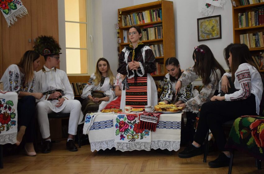  Momente artistice și documentare, în cadrul proiectului ,,Interculturalitatea la ea acasă”, desfășurat la Colegiul Naţional ,,Andrei Mureşanu” Bistriţa